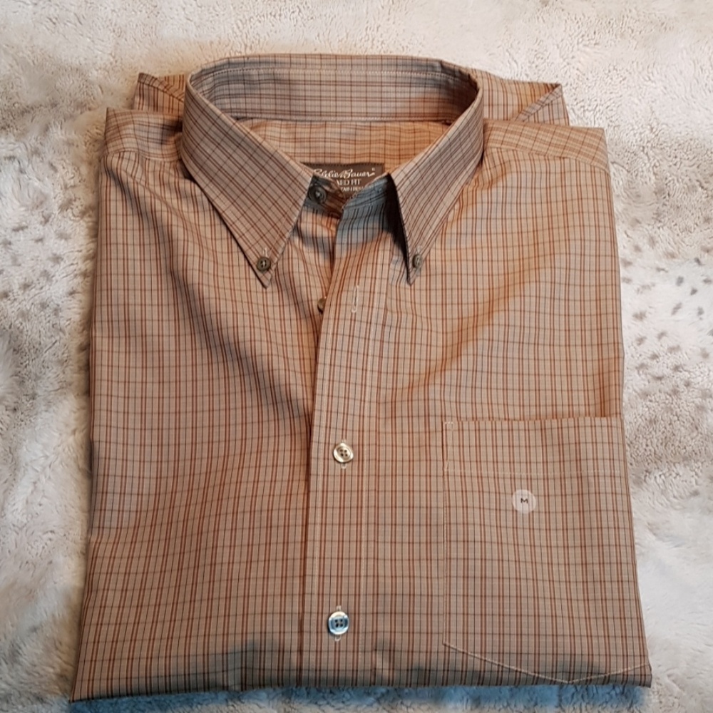 Eddie  Bauer  Men's shirt size M